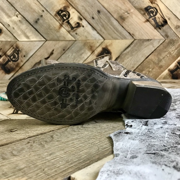 Circle G By Corral Metallic Ankle Boots - Picture 2 of 3